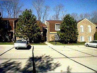 1st image of 5213 S Eaglesnest Dr
