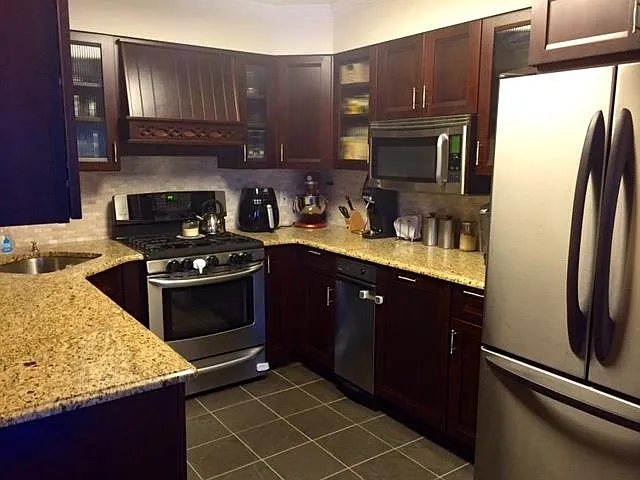 28 Juniper St — Photo 3