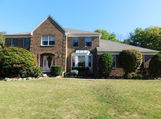 46 Silver Spring Ct, East Hanover, NJ 07936