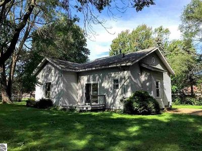 900 Elizabeth Ct, Mount Pleasant, MI, 48858