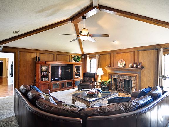 5th image of 7619 Mullrany Dr