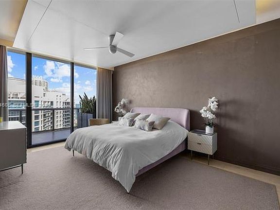 5th image of 5875 Collins Ave #Penthouse 7