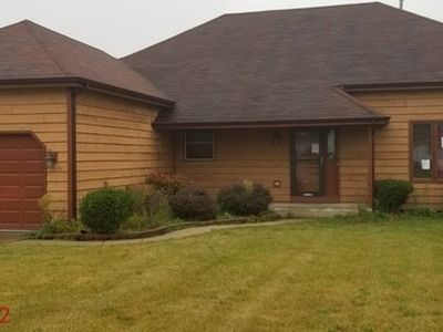 1113 Bank Ln, Zion, IL, 60099