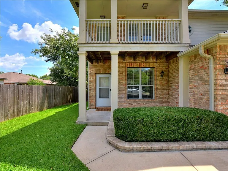 3477 Flowstone Ln — Photo 7