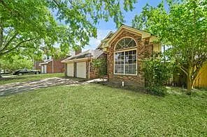 2923 Plantation Wood Ln — Photo 24