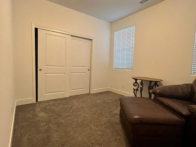 4324 Vineyard Dr — Photo 16