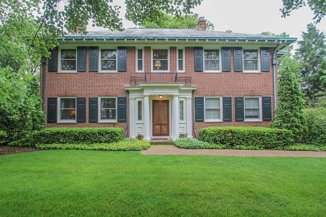 1st image of 6030 N Lake Dr