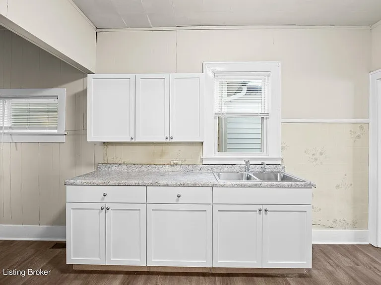3129 Taylor Blvd — Photo 11