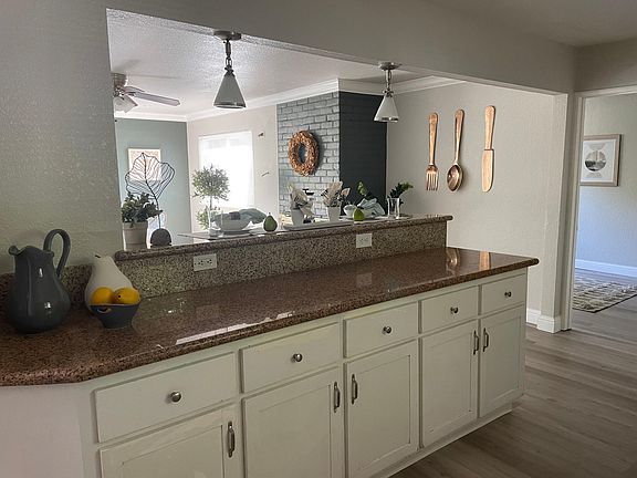 3rd image of 3425 Tembrook Dr