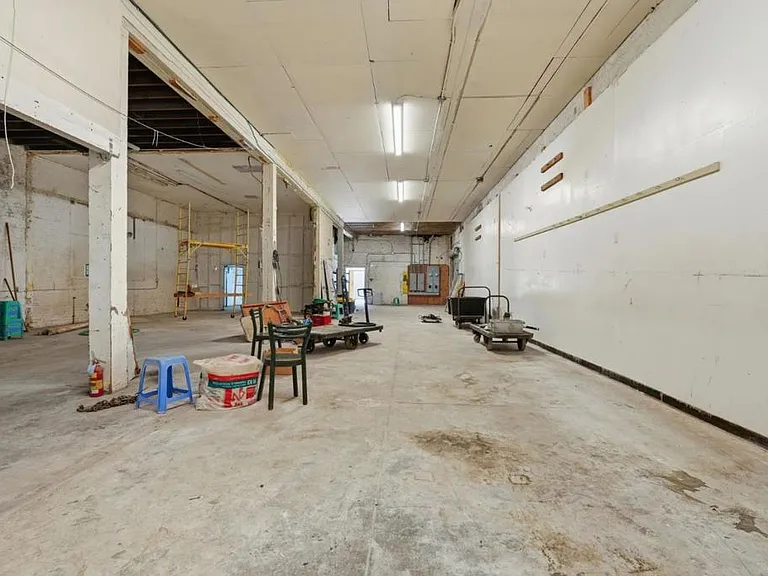 1000 Chanslor Ave — Photo 17