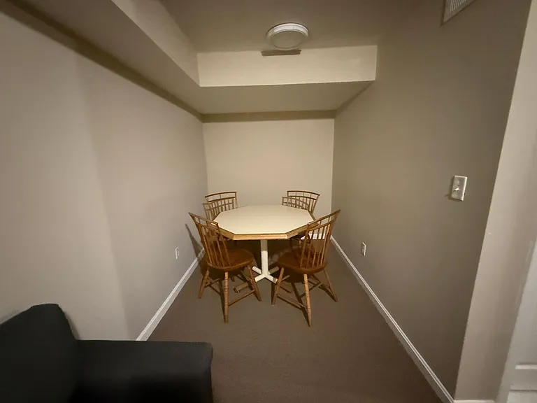 51 Chelsea St #1R — Photo 8