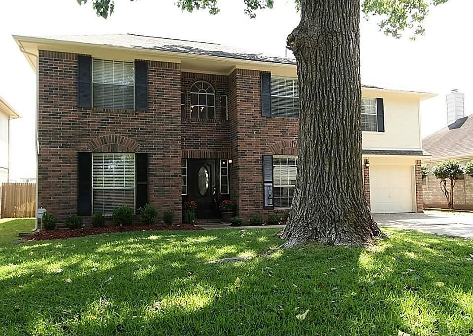 1st image of 307 Scarlet Maple Dr