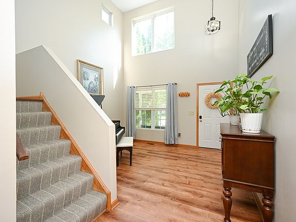 5th image of 5805 Emerald Pointe Dr