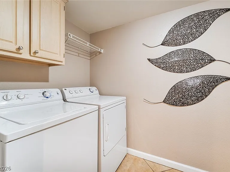 1626 Hennepin Dr — Photo 20