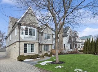 529 Elder Ln, Winnetka, IL 60093