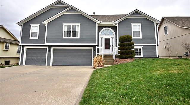 1st image of 1208 Willow Ln