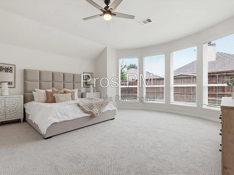 2432 Chesterwood Dr — Photo 23