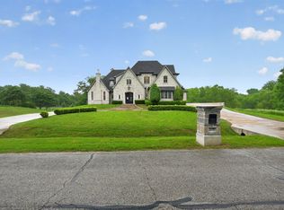 230 Oak Tree Dr, Waxahachie, TX 75165