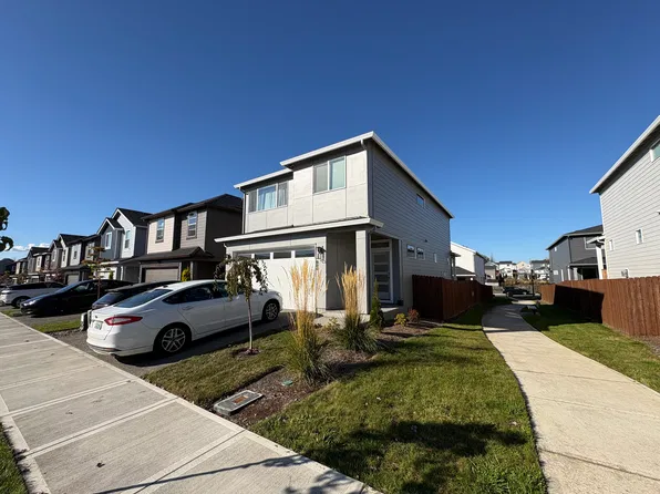 804 NW 175th St, Ridgefield, WA 98642