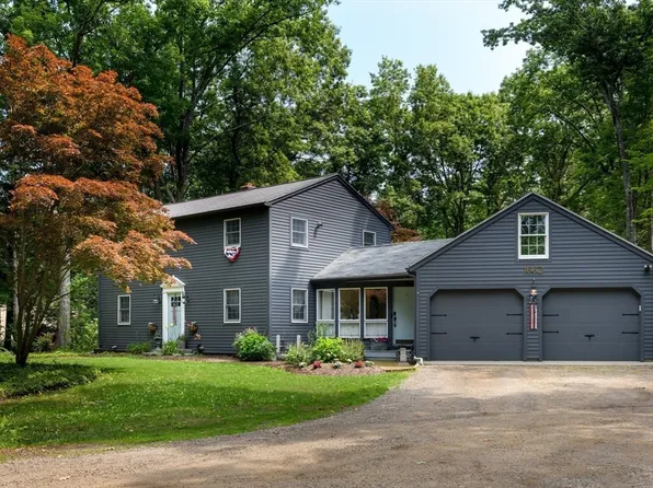 1662 Wachusett St, Jefferson, MA 01522