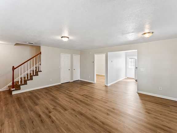 4th image of 2118 Linden Ave
