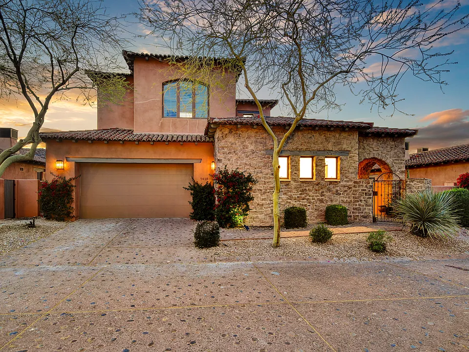 7418 E Golden Eagle Cir