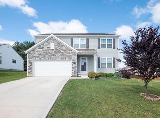 151 Rolling Acre Dr, Lithopolis, OH 43136
