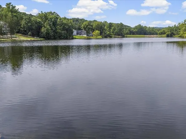 10509 Acorn Dr, Hillsboro, MO 63050