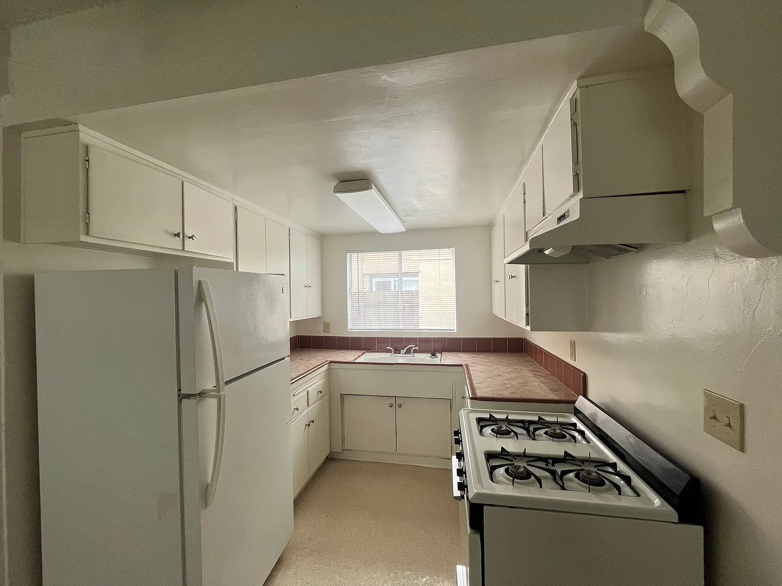 2 bed, $1,595 — Photo 4