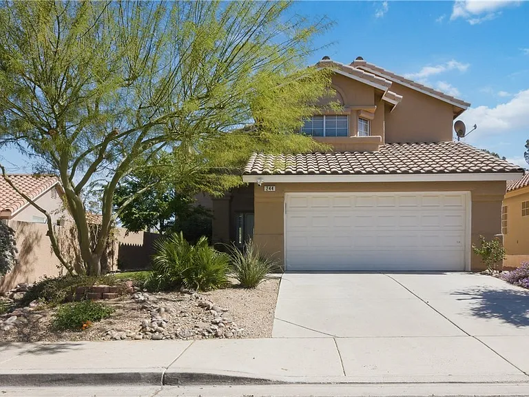 244 Camelback Ridge Ave — Photo 1