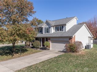 2233 Appleblossom Dr, Miamisburg, OH 45342