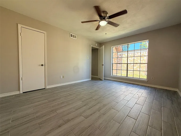 1607 Chestnut Ridge Rd — Photo 14
