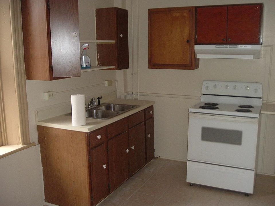 2nd image of 12 East Ave APT 1