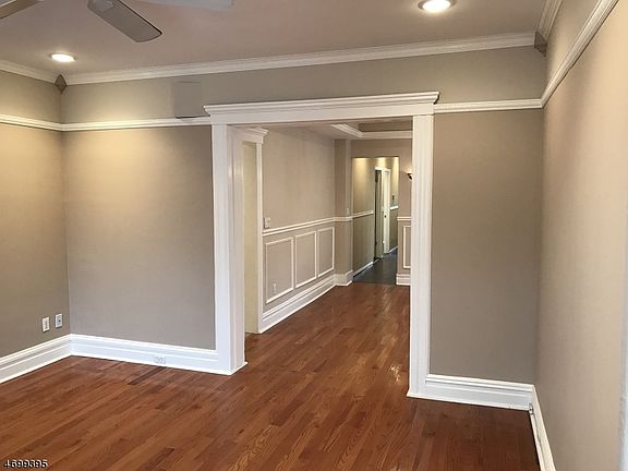 2nd image of 160 Ashland Ave #1