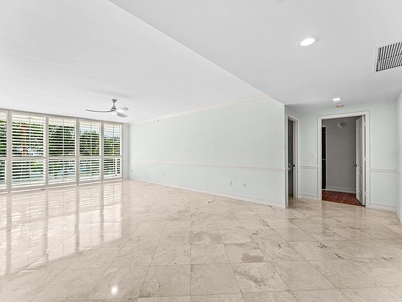 2nd image of 550 SE Mizner Blvd APT B501