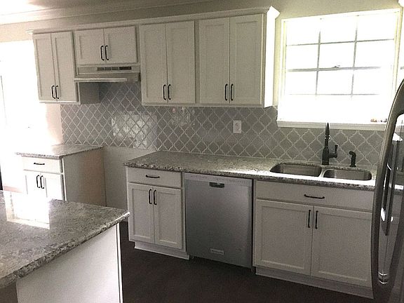 5th image of 10010 Cuyhanga Pkwy