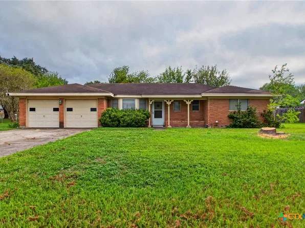 206 Cambridge St, Victoria, TX 77905