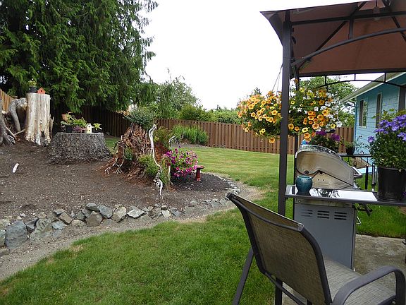 3rd image of 2714 121st Ct NE