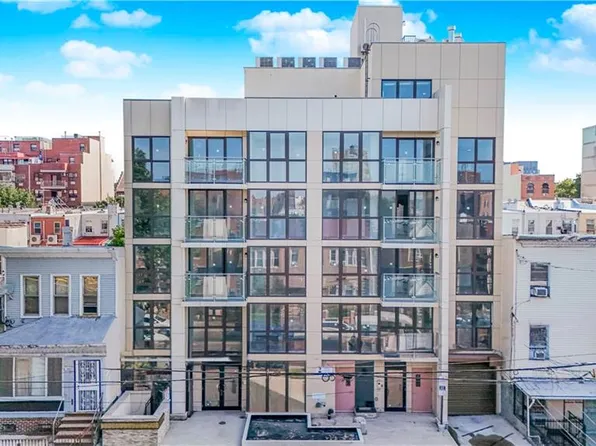 843 54th St APT 3B, Brooklyn, NY 11220