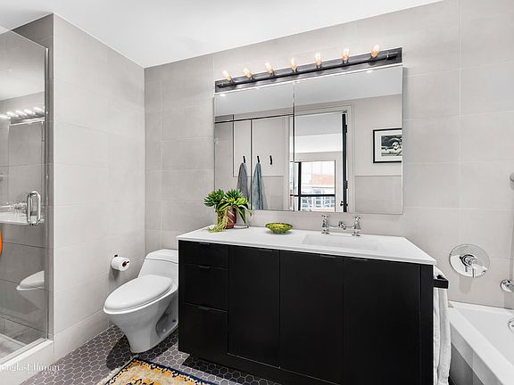 5th image of 540 W 28th St #10C