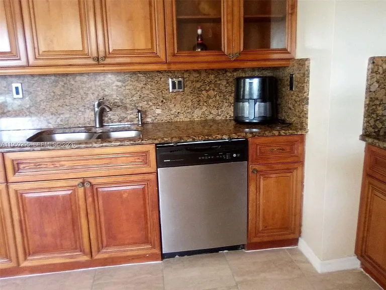 15288 SW 169th Ln — Photo 5