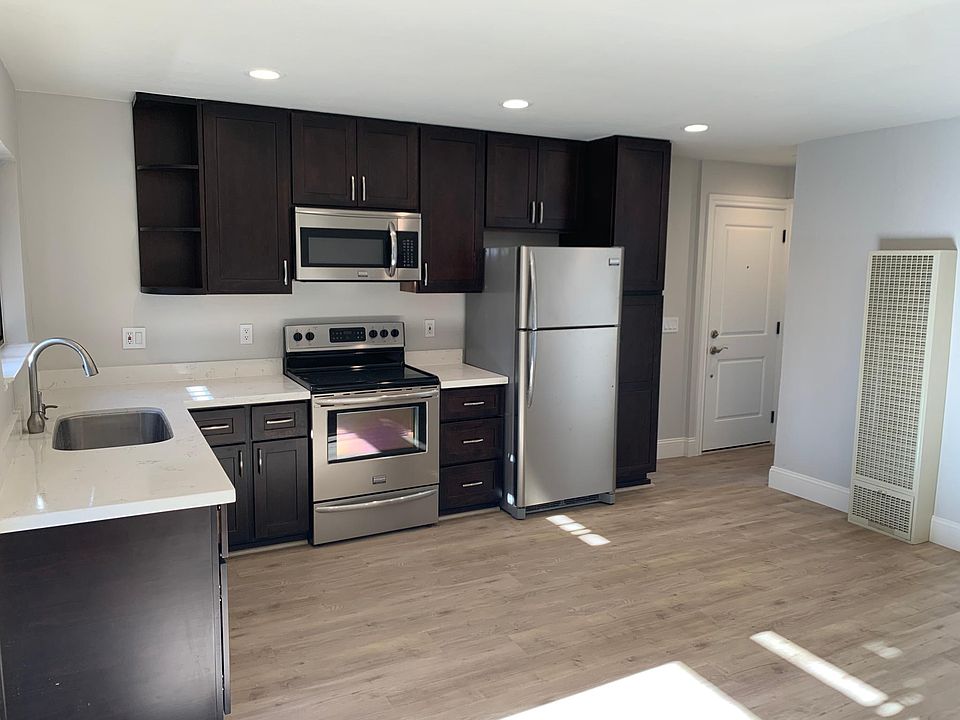 1st image of 279 Brooklyn Ave #3