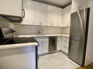 52 Carmine St #5, New York, NY 10014