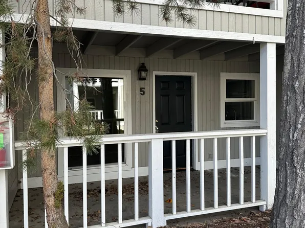 1439 NW Juniper St APT 5, Bend, OR 97703