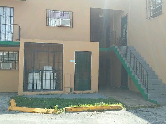 3rd image of 3050 NW 21st Ave APT 9