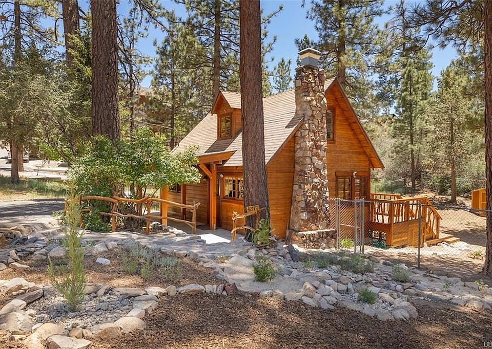 1st image of 42779 Conifer Dr