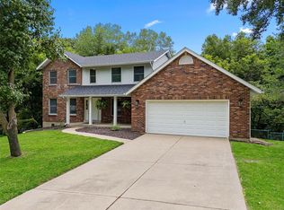 1033 Picardy Ln, Saint Charles, MO
