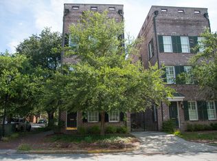 402 E McDonough St, Savannah, GA 31401