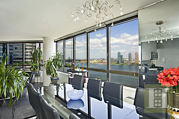 Sold by Halstead Real Estate | media 4