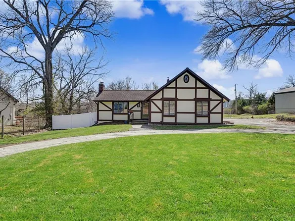 505 E 97th St, Kansas City, MO 64131